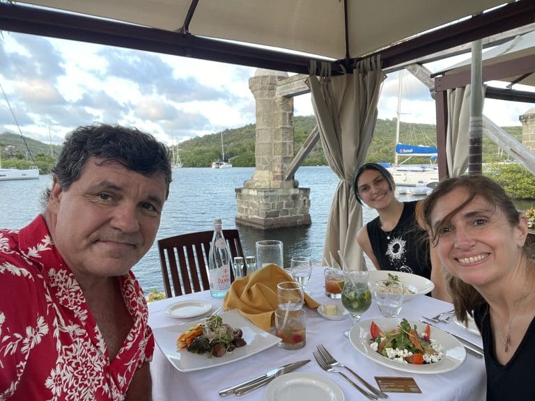 Claudio Vilas and family